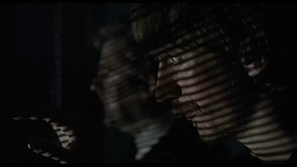 「ネイキッド」デビッド・シューリスの画像