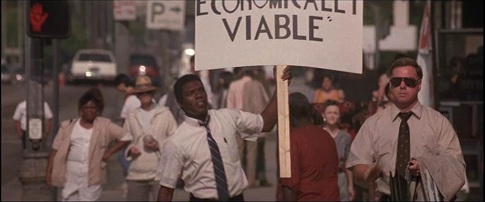 フォーリング・ダウンの画像