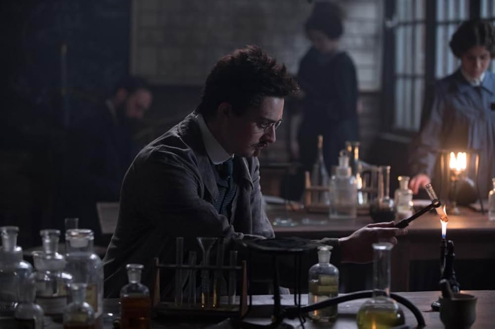 キュリー夫人 天才科学者の愛と情熱の画像