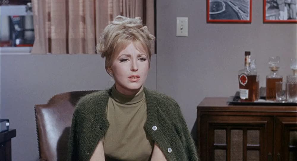 「レッドライン7000」Laura Devonの画像