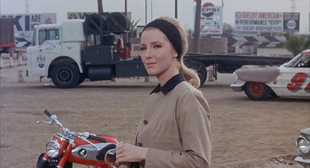 「レッドライン7000」Laura Devonの画像