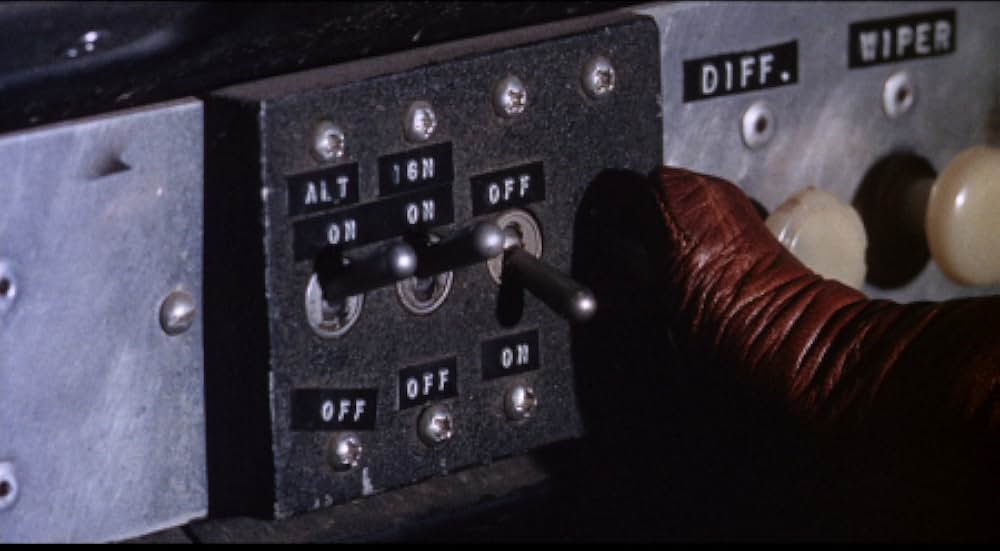 「レッドライン7000」の画像