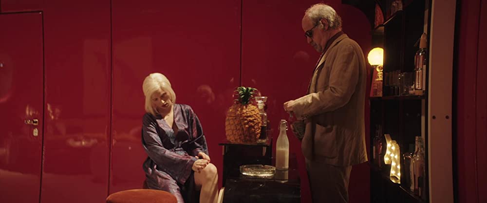 イントゥ・ザ・ラビリンスの画像