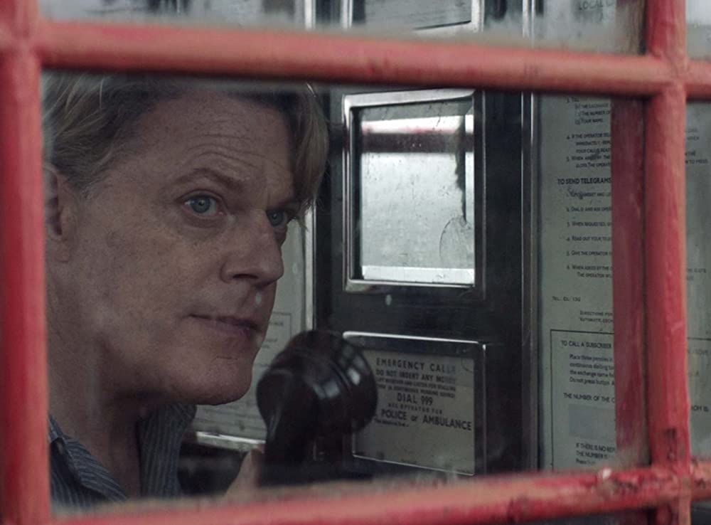 シックス・ミニッツ・トゥ・ミッドナイトの画像