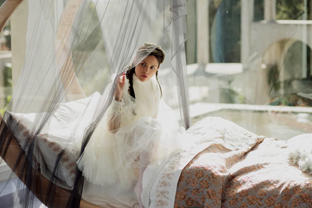 「パラダイス・ヒルズ」エイザ・ゴンザレスの画像