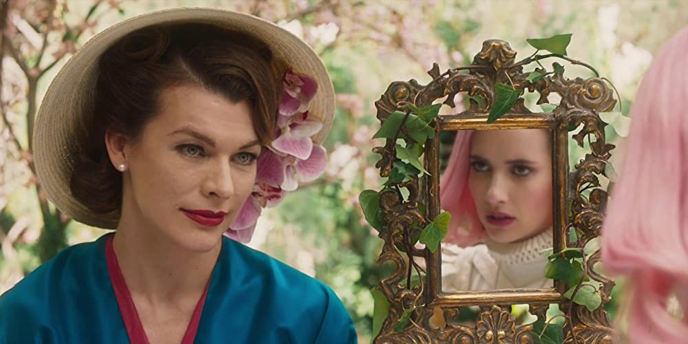 「パラダイス・ヒルズ」ミラ・ジョボビッチ & エマ・ロバーツの画像