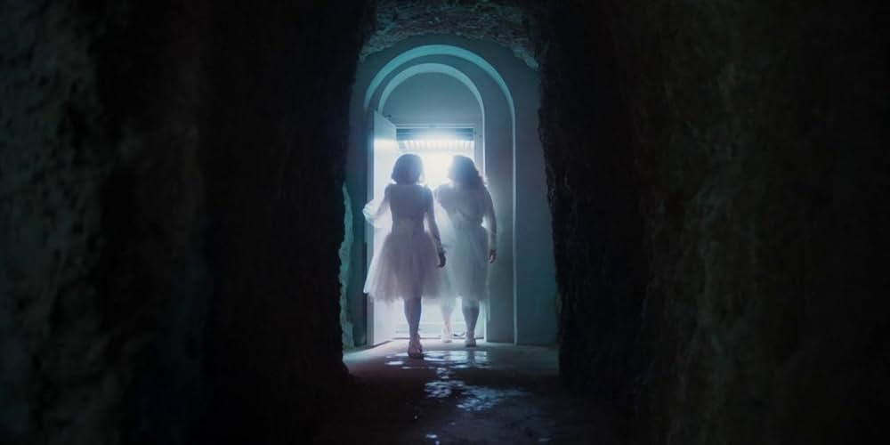 パラダイス・ヒルズの画像