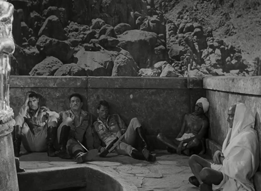 「ガンガ・ディン」ケイリー・グラント & ダグラス・フェアバンクス・Jr. & Eduardo Ciannelli & サム・ジャッフェ & ビクター・マクラグレンの画像