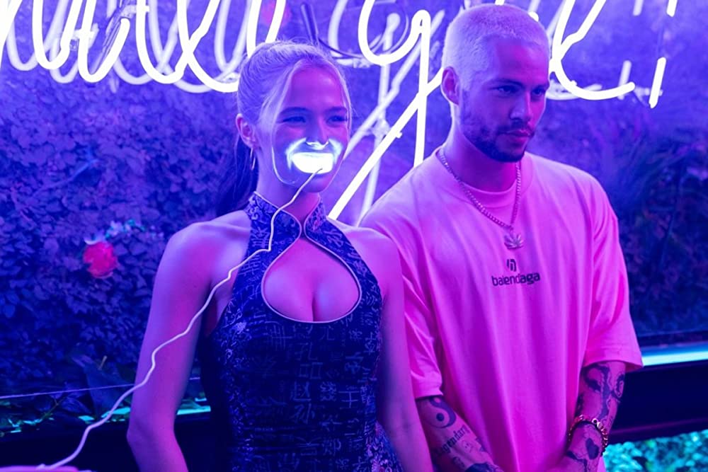 「ノット・オッケー！」ゾーイ・ドゥイッチ & ディラン・オブライエンの画像