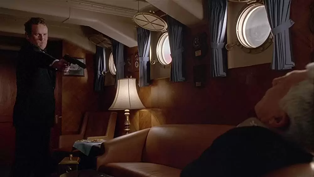 「沈黙の戦艦」コルム・ミーニー & パトリック・オニールの画像