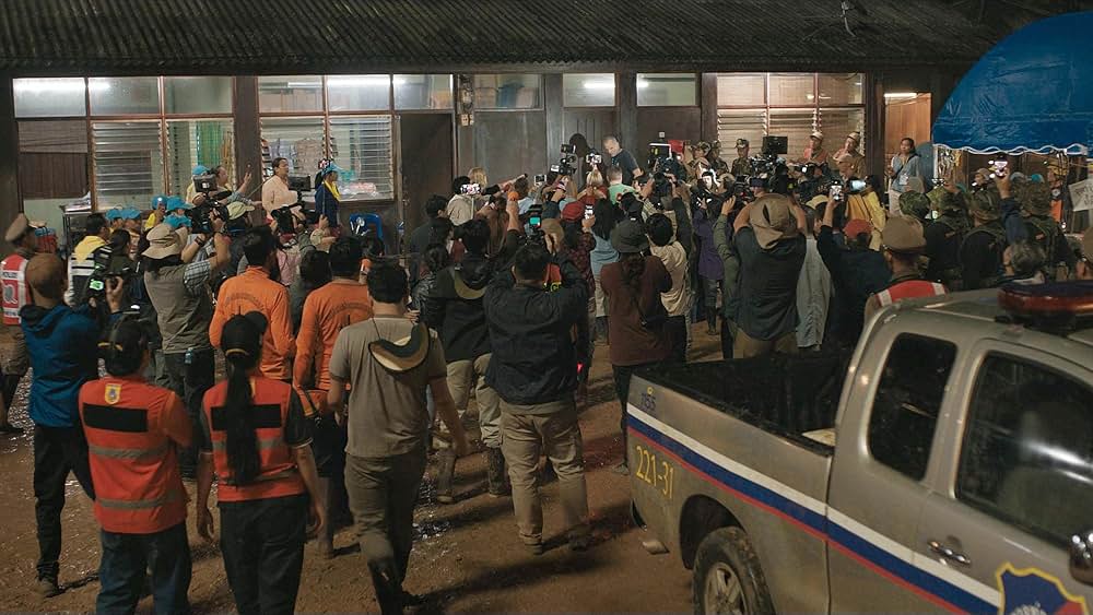 13人の命の画像