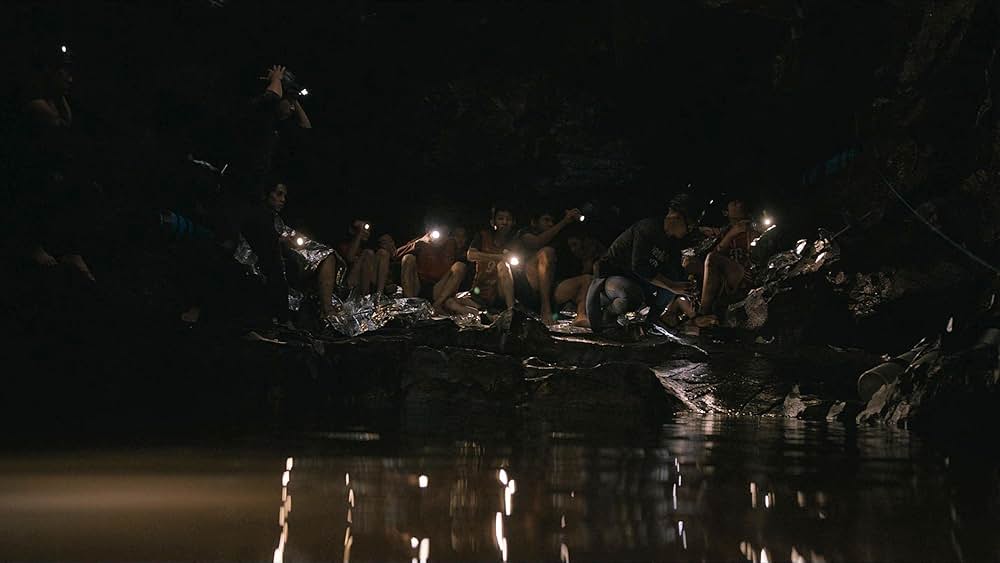 13人の命の画像