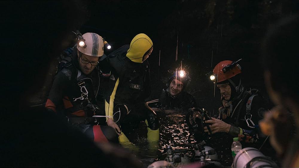 13人の命の画像