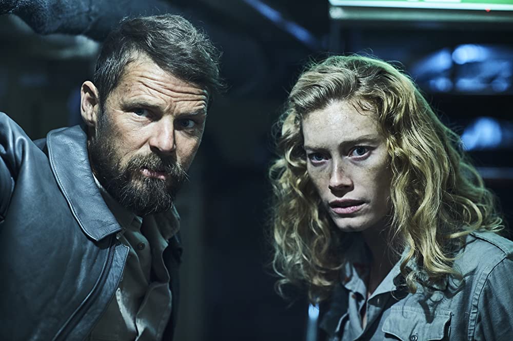 「ブラッド・シップ」ネイサン・フィリップス & Alyssa Sutherlandの画像