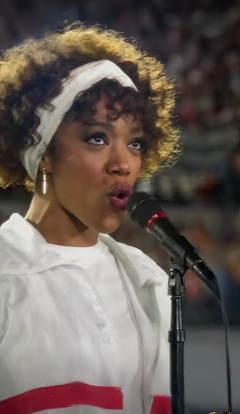 「ホイットニー・ヒューストン I WANNA DANCE WITH SOMEBODY」ナオミ・アッキーの画像