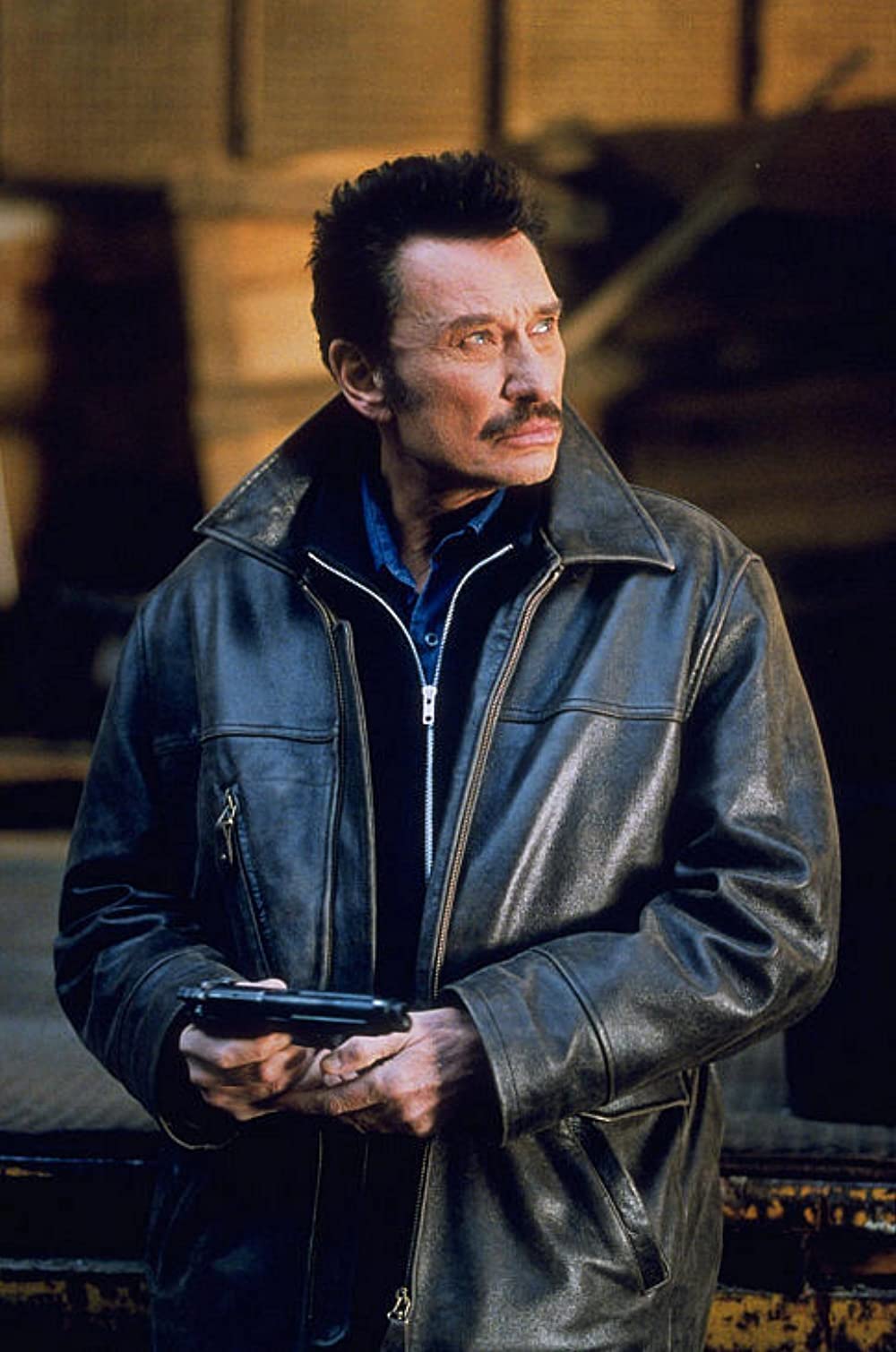 列車に乗った男の画像