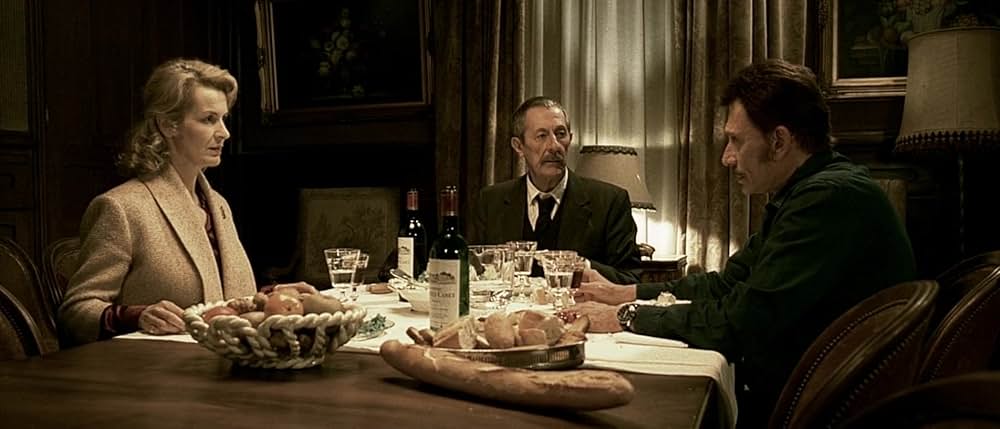 列車に乗った男の画像