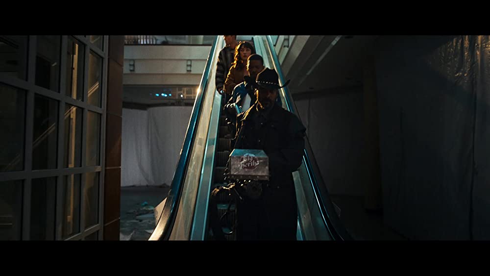 デイ・シフトの画像