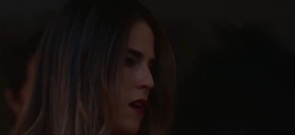 「デイ・シフト」カーラ・ソウザの画像