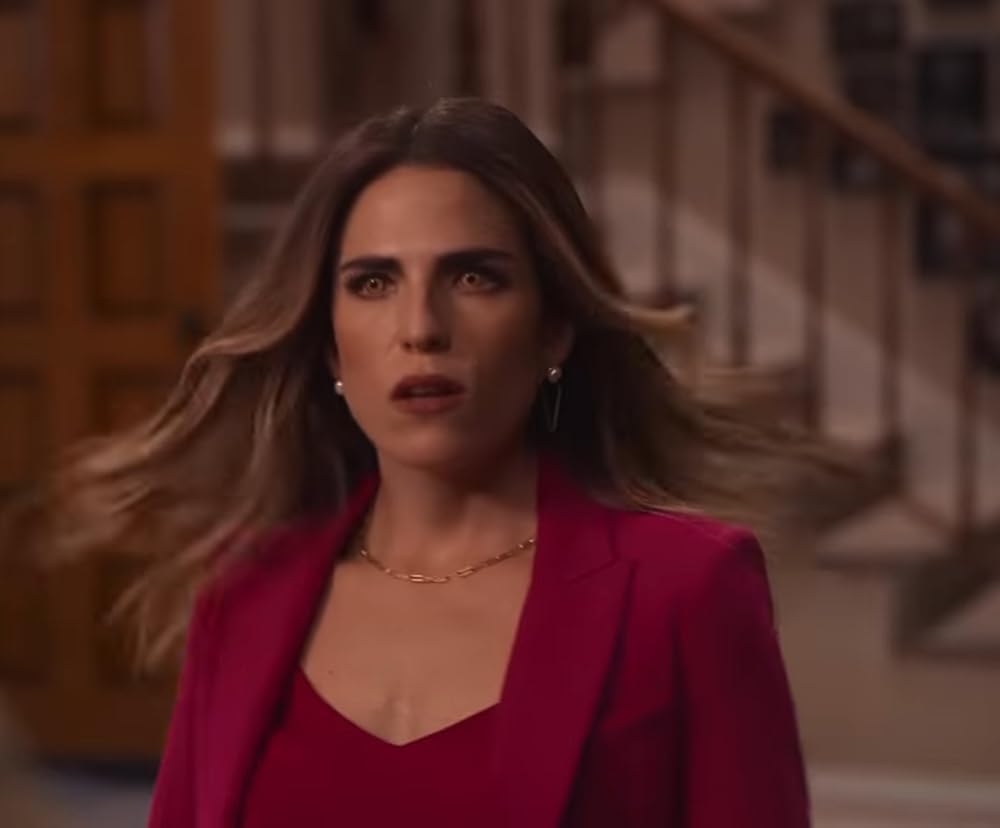 「デイ・シフト」カーラ・ソウザの画像