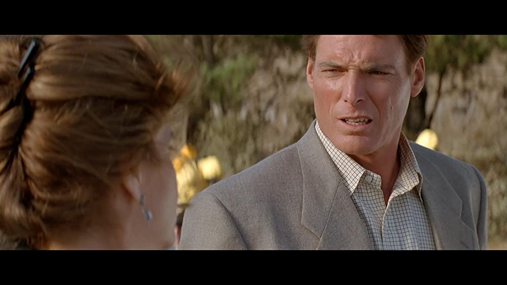 「光る眼」カースティ・アレイ & クリストファー・リーブの画像