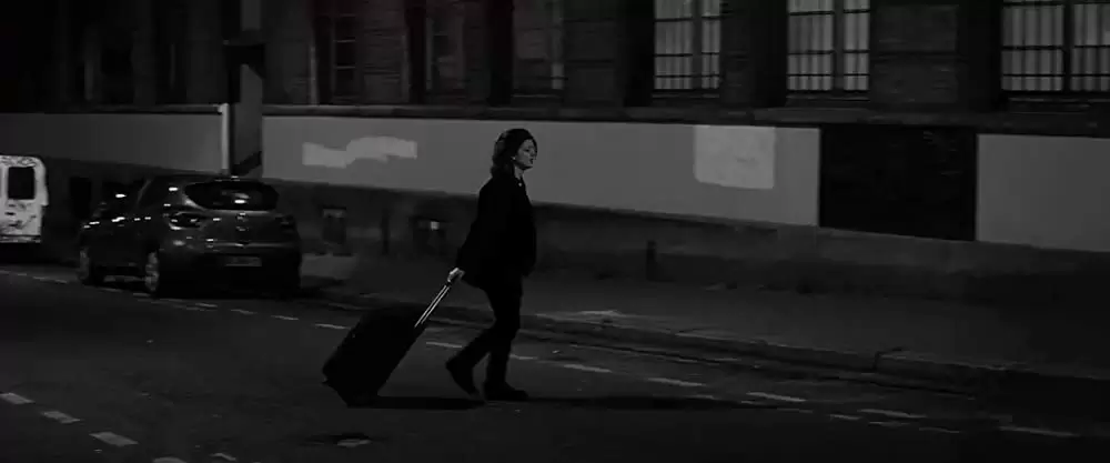 つかのまの愛人の画像