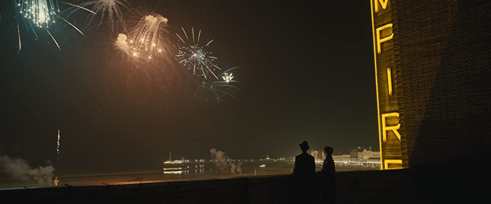 「エンパイア・オブ・ライト」オリビア・コールマン & マイケル・ウォードの画像