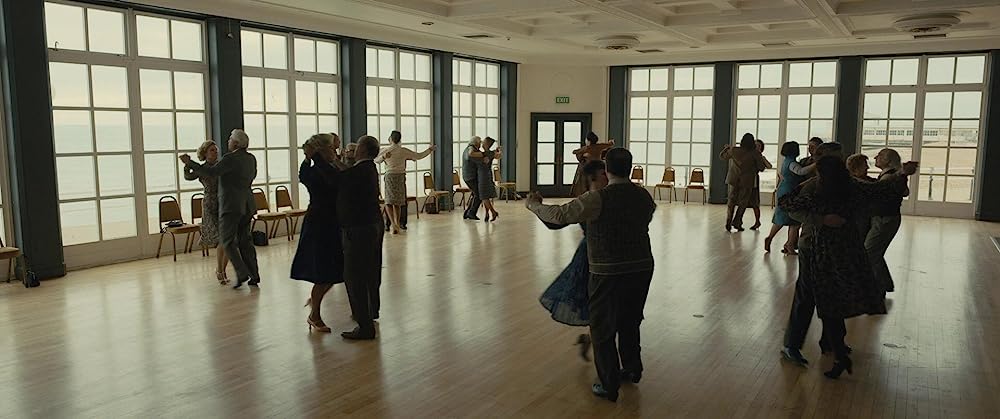 エンパイア・オブ・ライトの画像