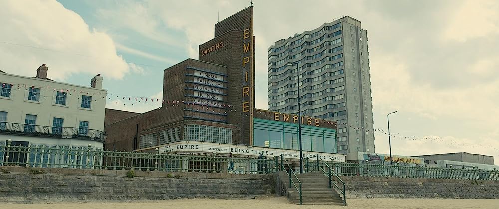 エンパイア・オブ・ライトの画像