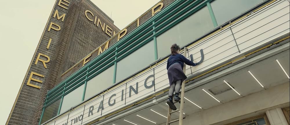 エンパイア・オブ・ライトの画像