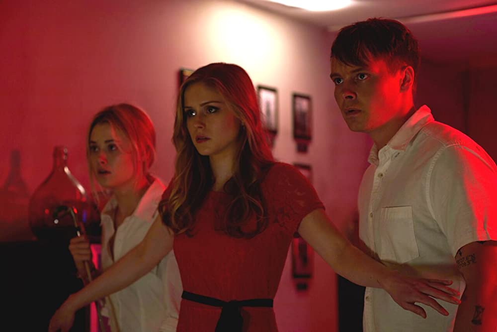 「モンスター・パーティ」エリン・モリアーティ & バージニア・ガードナー & Sam Strikeの画像