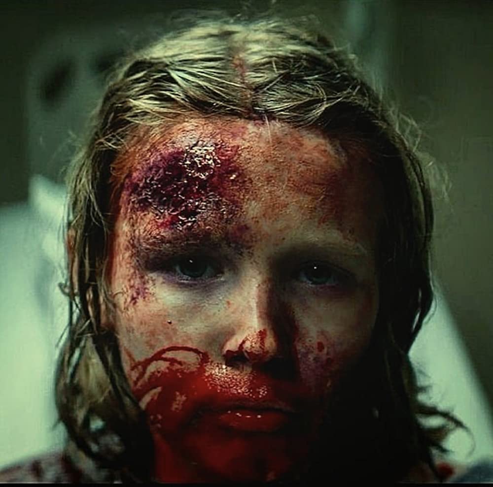 呪われた息子の母 ローラの画像