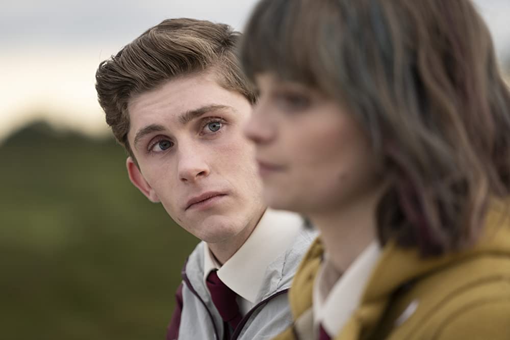 「恋人はアンバー」Fionn O'Shea & Lola Petticrewの画像