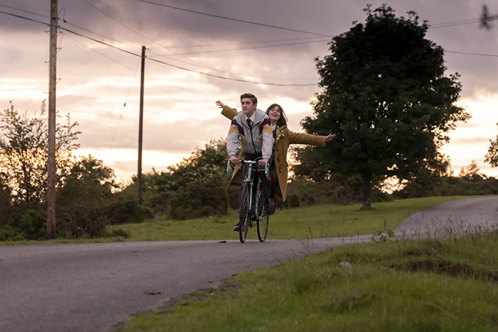 「恋人はアンバー」Fionn O'Shea & Lola Petticrewの画像
