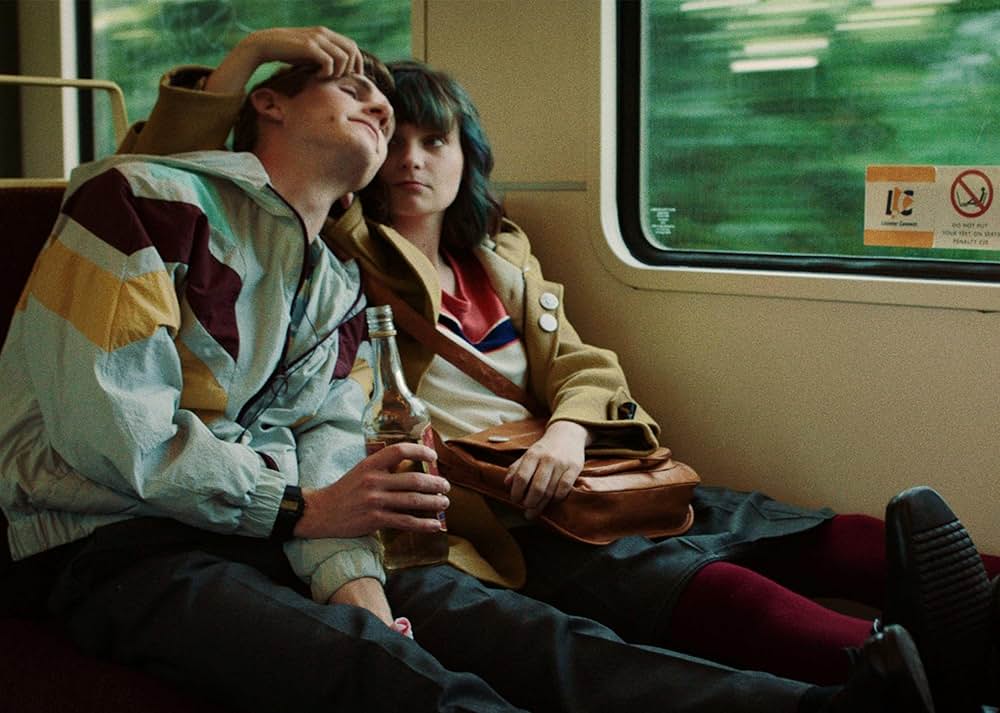 恋人はアンバーの画像