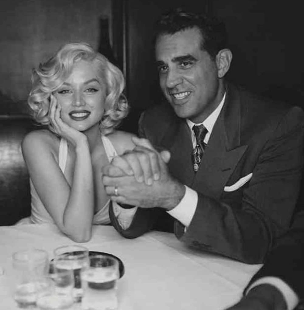 「ブロンド」ボビー・カナベイル & アナ・デ・アルマスの画像