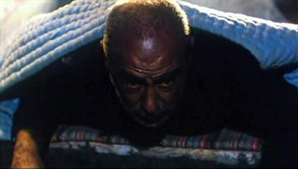 砂塵にさまようの画像