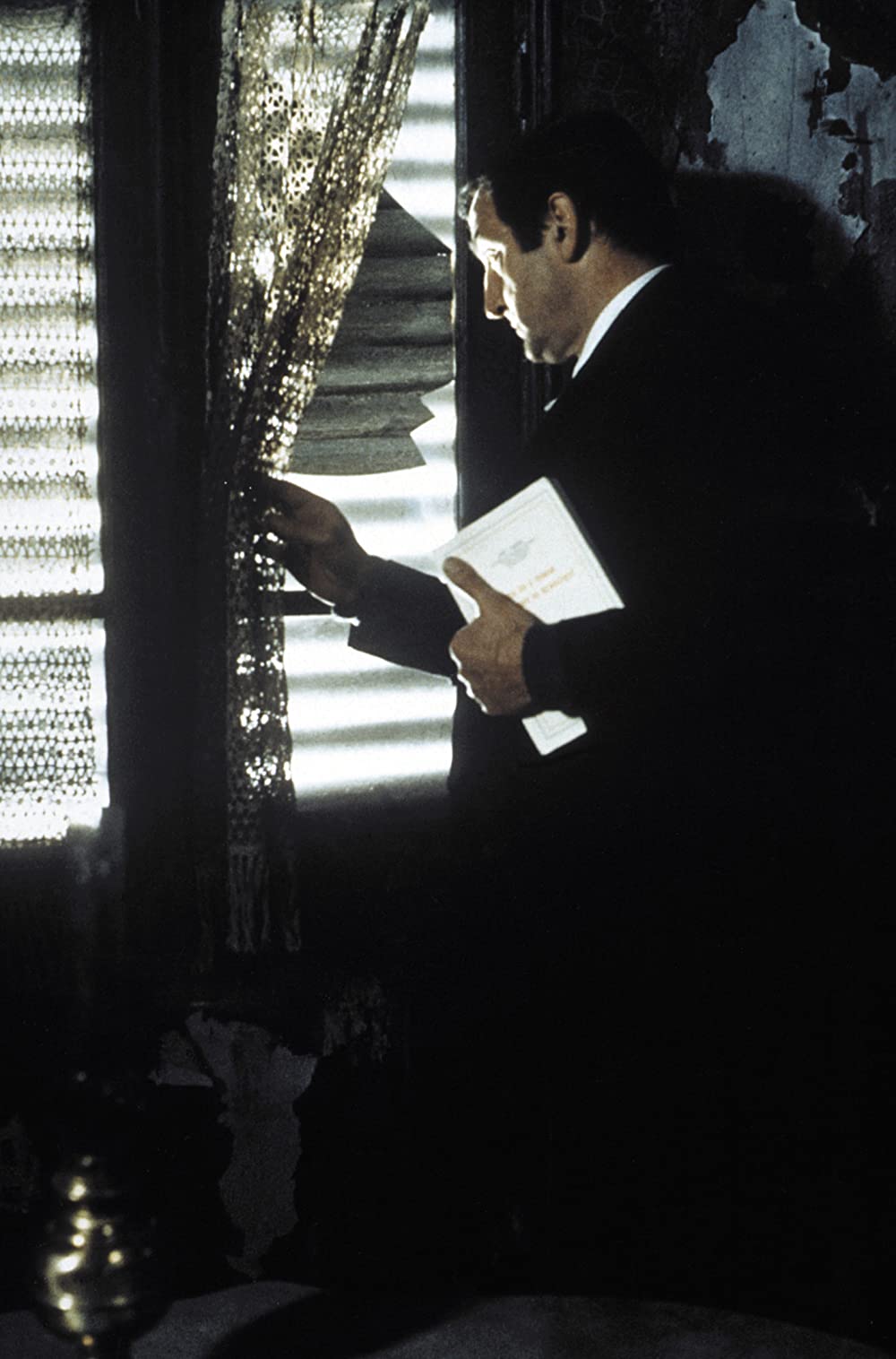 「影の軍隊」リノ・バンチュラの画像