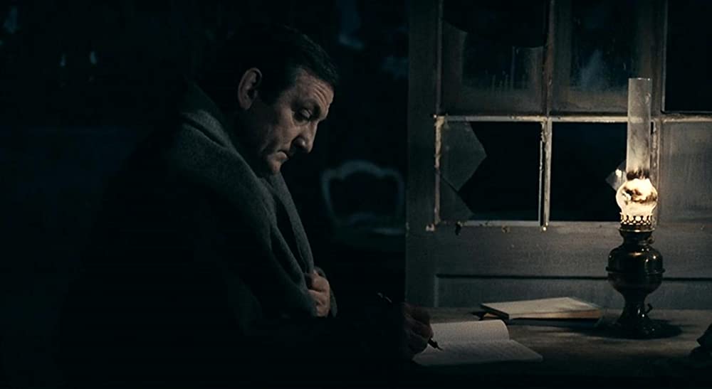 「影の軍隊」リノ・バンチュラの画像