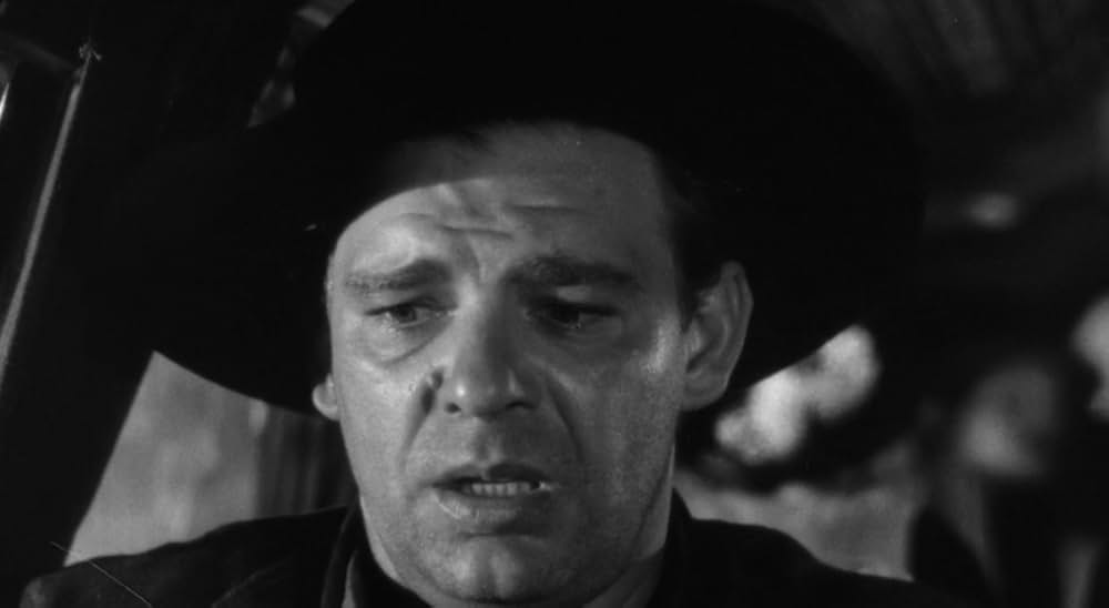 廿日鼠と人間の画像