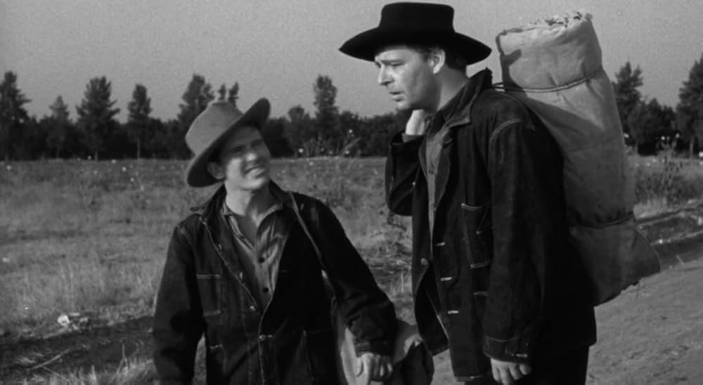 廿日鼠と人間の画像