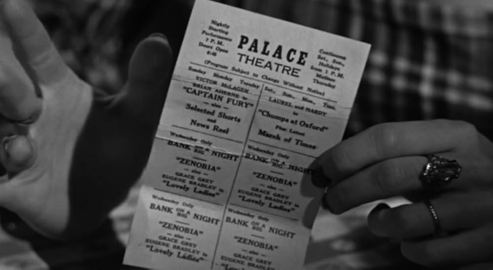 廿日鼠と人間の画像