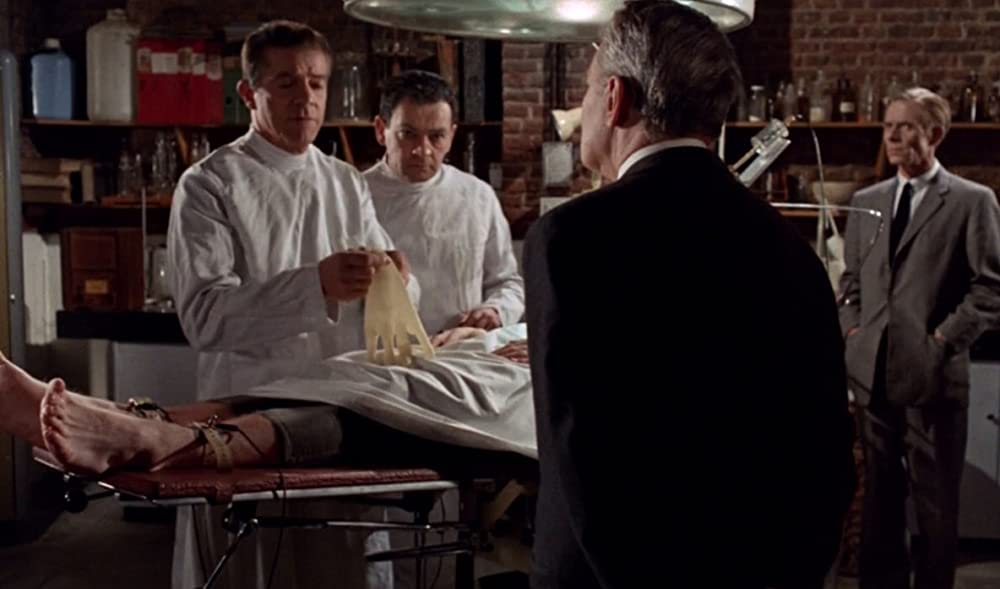 「怪奇！呪いの生体実験」ダナ・アンドリュース & カレル・ステパネック & アラン・ティルバーンの画像