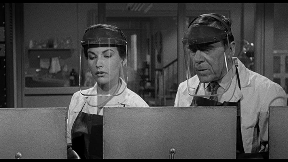 「世紀の怪物／タランチュラの襲撃」レオ・G・キャロル & Mara Cordayの画像