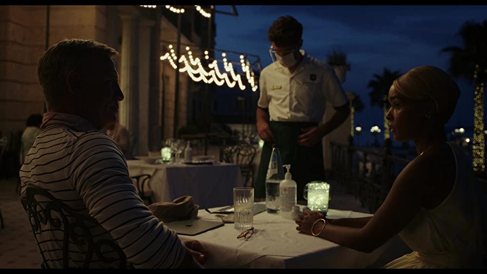 「ナイブズ・アウト：グラス・オニオン」ダニエル・クレイグ & ジャネール・モネイの画像