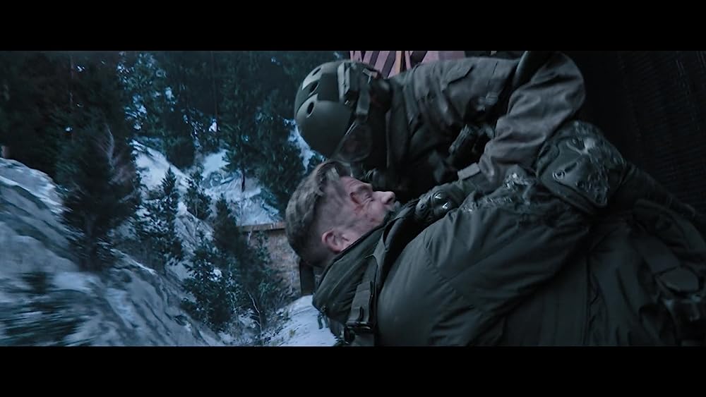 「タイラー・レイク 命の奪還2」クリス・ヘムズワースの画像