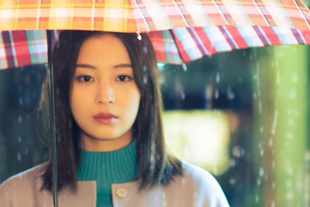 水は海に向かって流れるの画像