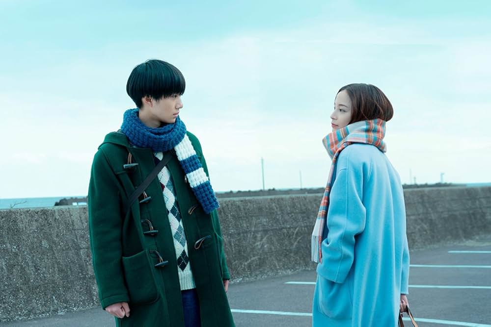 水は海に向かって流れるの画像