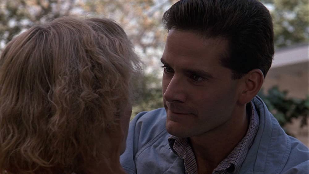 「愛と死の間で」エマ・トンプソン & キャンベル・スコットの画像