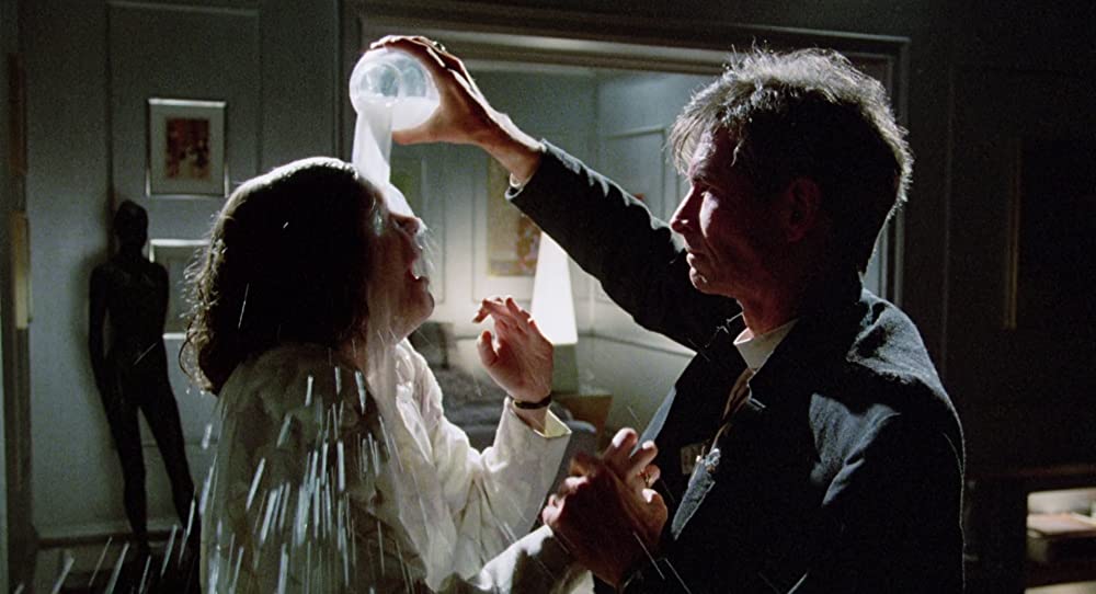 「クライム・オブ・パッション」アンソニー・パーキンス & キャスリーン・ターナーの画像